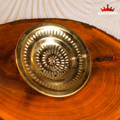 Brass Sipple Plate – 5.7 Inch Length | Traditional Brass Plate for Pooja, Offerings & Home Temple Use