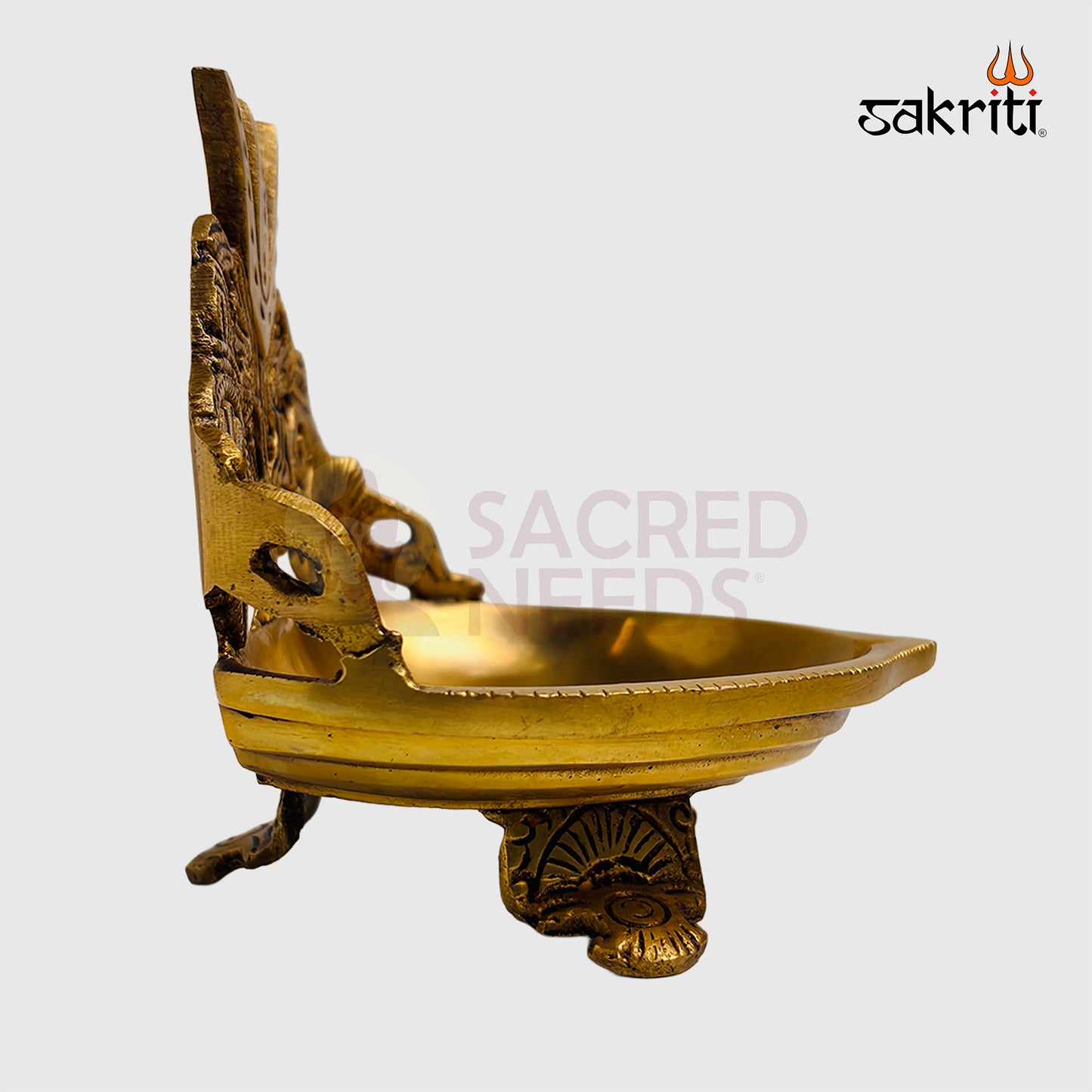 Brass Shankh Chakra Vilakku – 4.8 Inch | Sacred Oil Lamp for Temple & Rituals