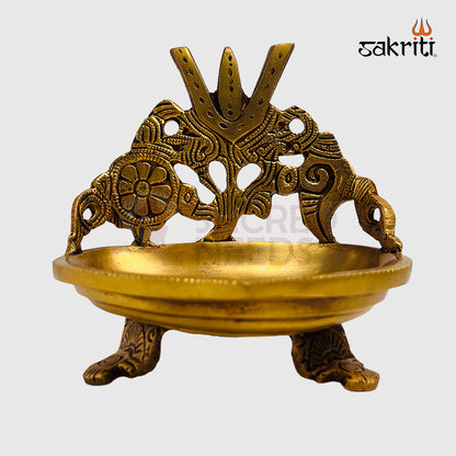 Brass Shankh Chakra Vilakku – 4.8 Inch | Sacred Oil Lamp for Temple & Rituals