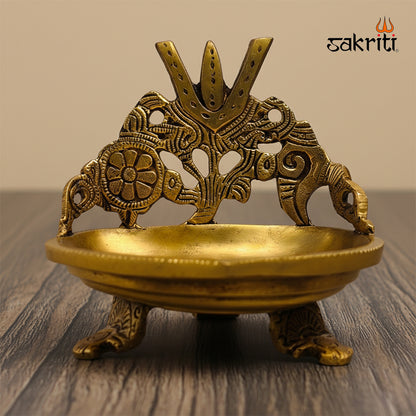 Brass Shankh Chakra Vilakku – 4.8 Inch | Sacred Oil Lamp for Temple & Rituals