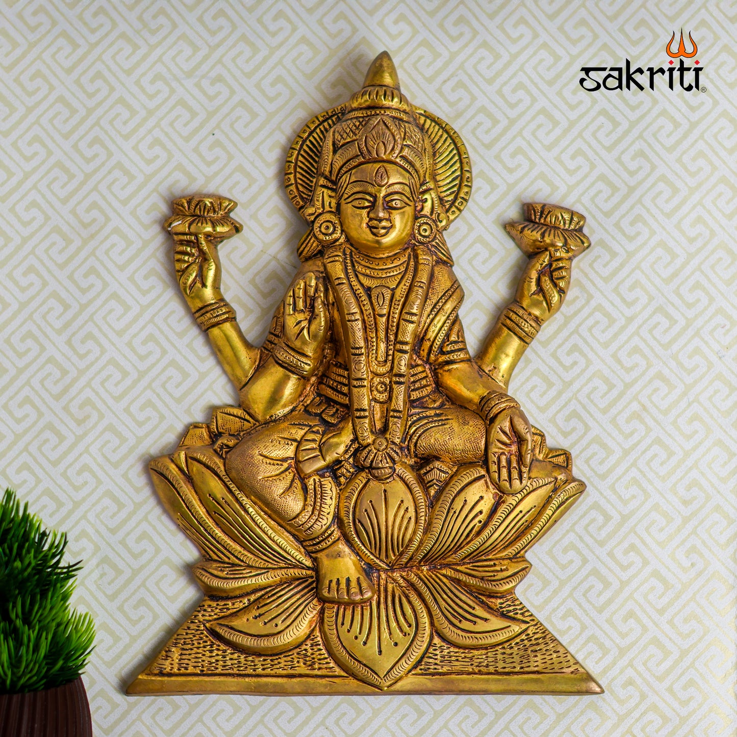 Brass Lotus Lakshmi Wall Mount – 10 Inch Yellow Antique Finish Goddess Lakshmi Wall Hanging for Pooja Room, Home Decor & Vastu