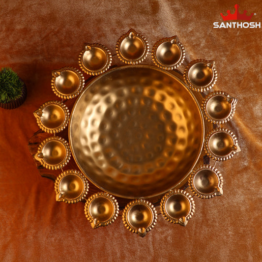 Sacred Needs Iron 14 Vilakku Urli – 4 Inch (10.2 cm) Height | Decorative Iron Urli with 14 Diya Holders for Floating Flowers, Lamps & Festive Home Décor