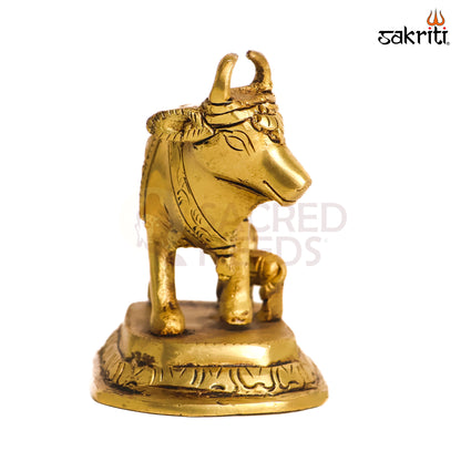 Sacred Needs Brass Cow & Calf Idol – 3.4 Inch (8.6 cm) Height | Kamadhenu Brass Statue for Pooja Room, Temple & Spiritual Décor