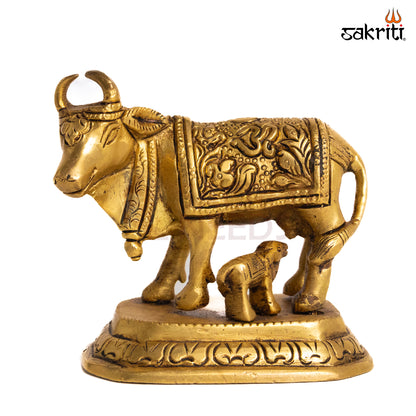 Sacred Needs Brass Cow & Calf Idol – 3.4 Inch (8.6 cm) Height | Kamadhenu Brass Statue for Pooja Room, Temple & Spiritual Décor