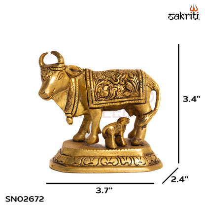 Sacred Needs Brass Cow & Calf Idol – 3.4 Inch (8.6 cm) Height | Kamadhenu Brass Statue for Pooja Room, Temple & Spiritual Décor