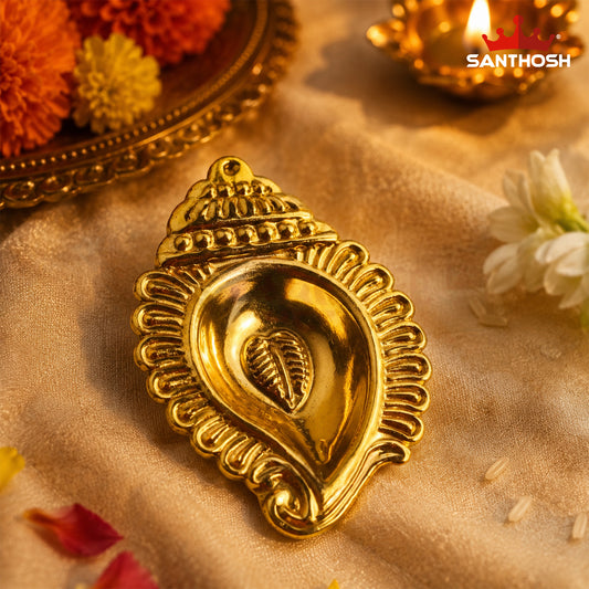 Sacred Needs Brass Shankh Agal Deepam – 0.3 Inch (0.8 cm) Height | Conch-Shaped Brass Oil Lamp for Pooja, Temple, Diwali & Karthigai Deepam