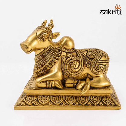 Sacred Needs Brass Nandhi Idol – 5.8 Inch (14.7 cm) Height | Traditional Nandi Statue for Shiva Pooja, Home Temple & Spiritual Décor