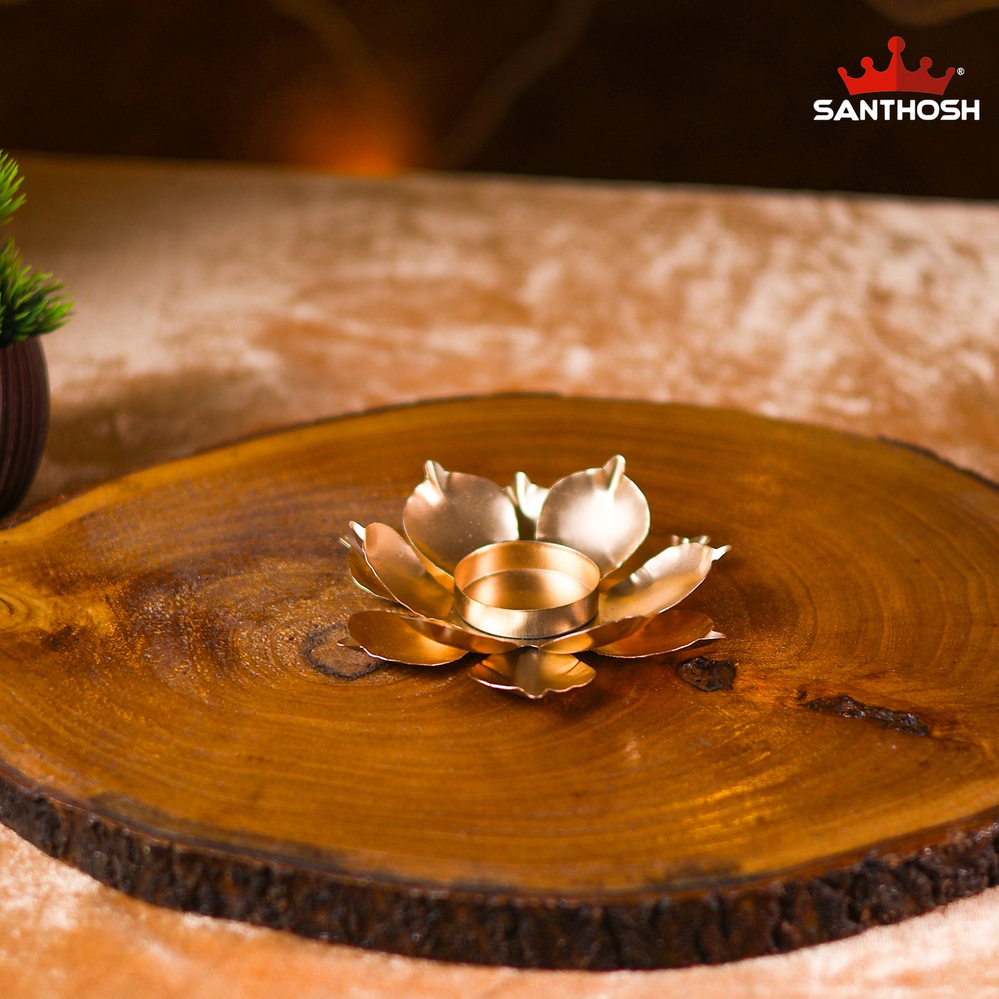 Iron Lotus Deepam Holder – 0.4 Inch Height | Miniature Lotus Oil Lamp Stand for Pooja, Temple & Home Décor