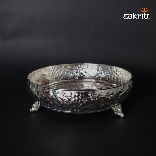 BRASS DOTTED PLATE WITH LEG