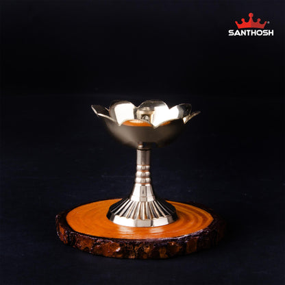 BRASS LOTUS PANDI SALAIDAR DEEPAM