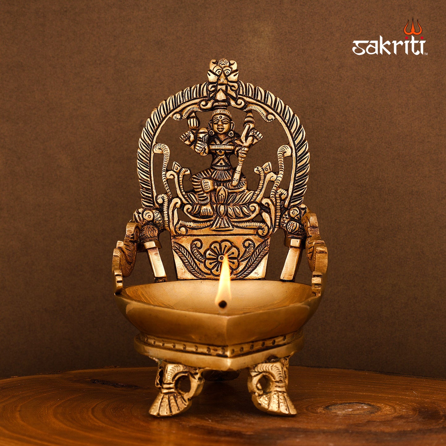 Brass Raja Rajeshwari Vilakku – 7.1 Inch Height | Goddess Deepam for Durga Worship, Devotional Lighting & Festivals