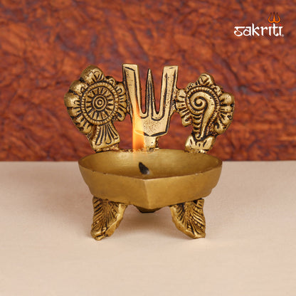 Pure Brass,Sanku Chakra Vilakku,Vilakku,Temple,Pooja Room,Home Decor,Gift.