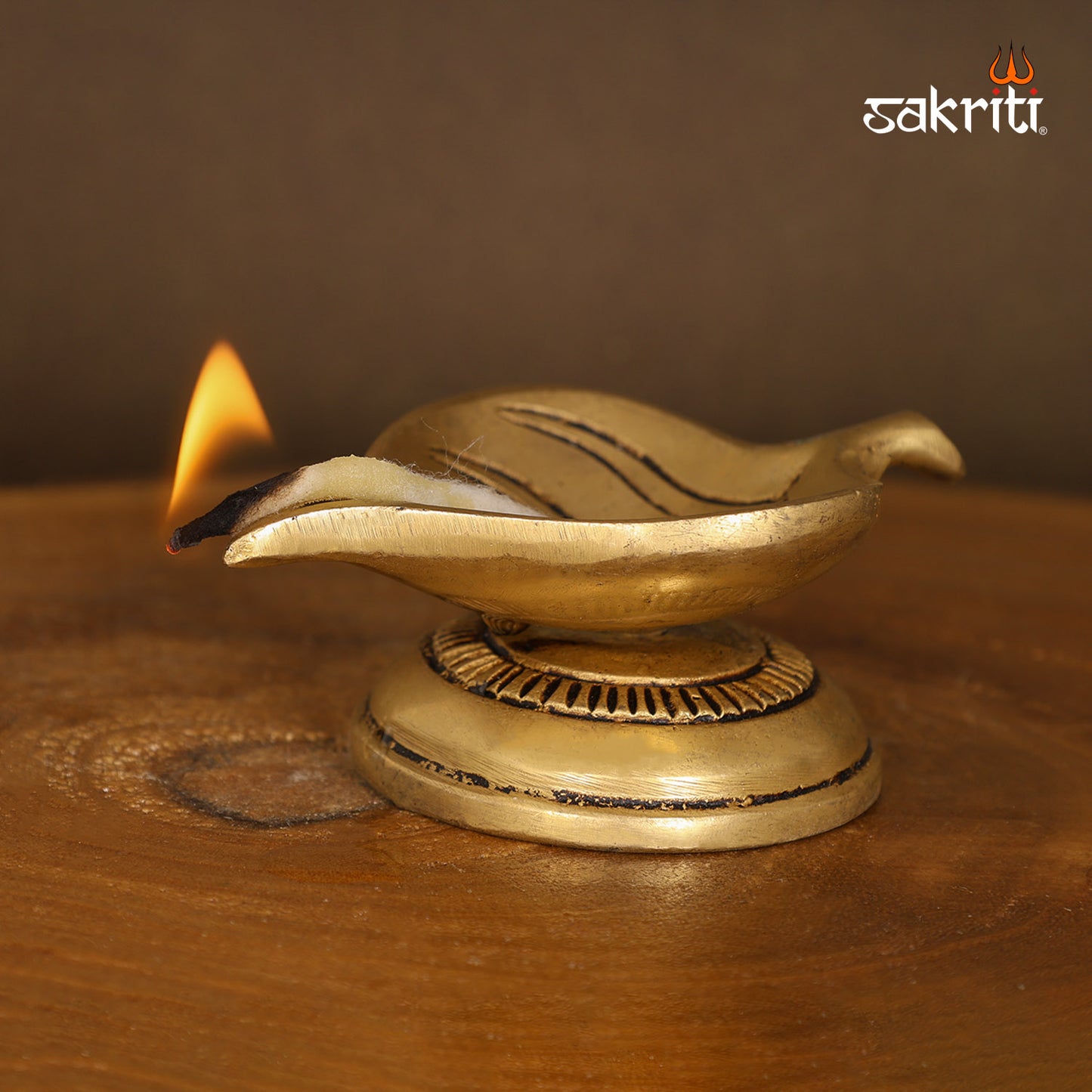 Brass Leaf Lamp with Stand – 1.6 Inch Elegant Deepam with Base Stand