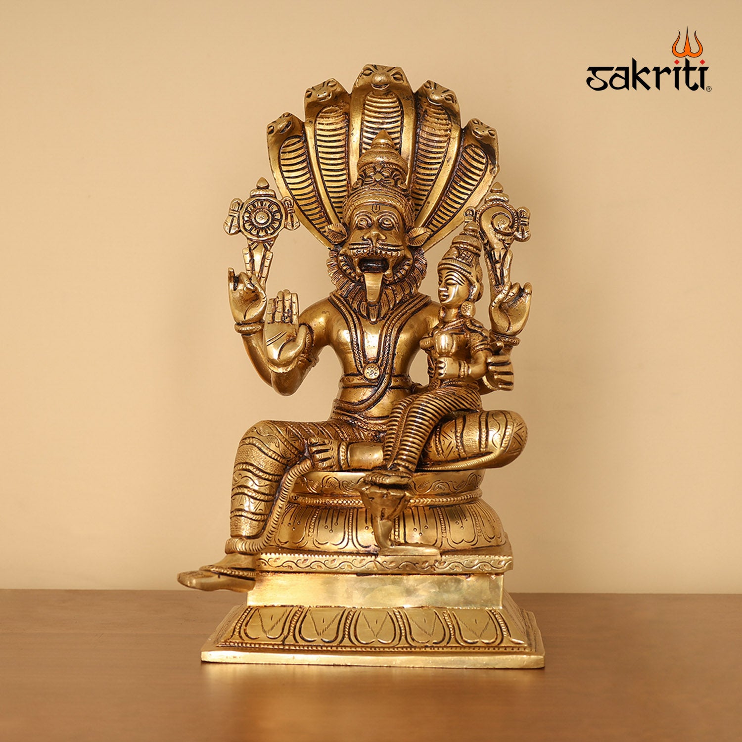 Pure Brass,Narasimhar With Lakshmi,Narasimhar,Lakshmi,Temple,Idols&Statues, Pooja Room,Home Decor,Gift.