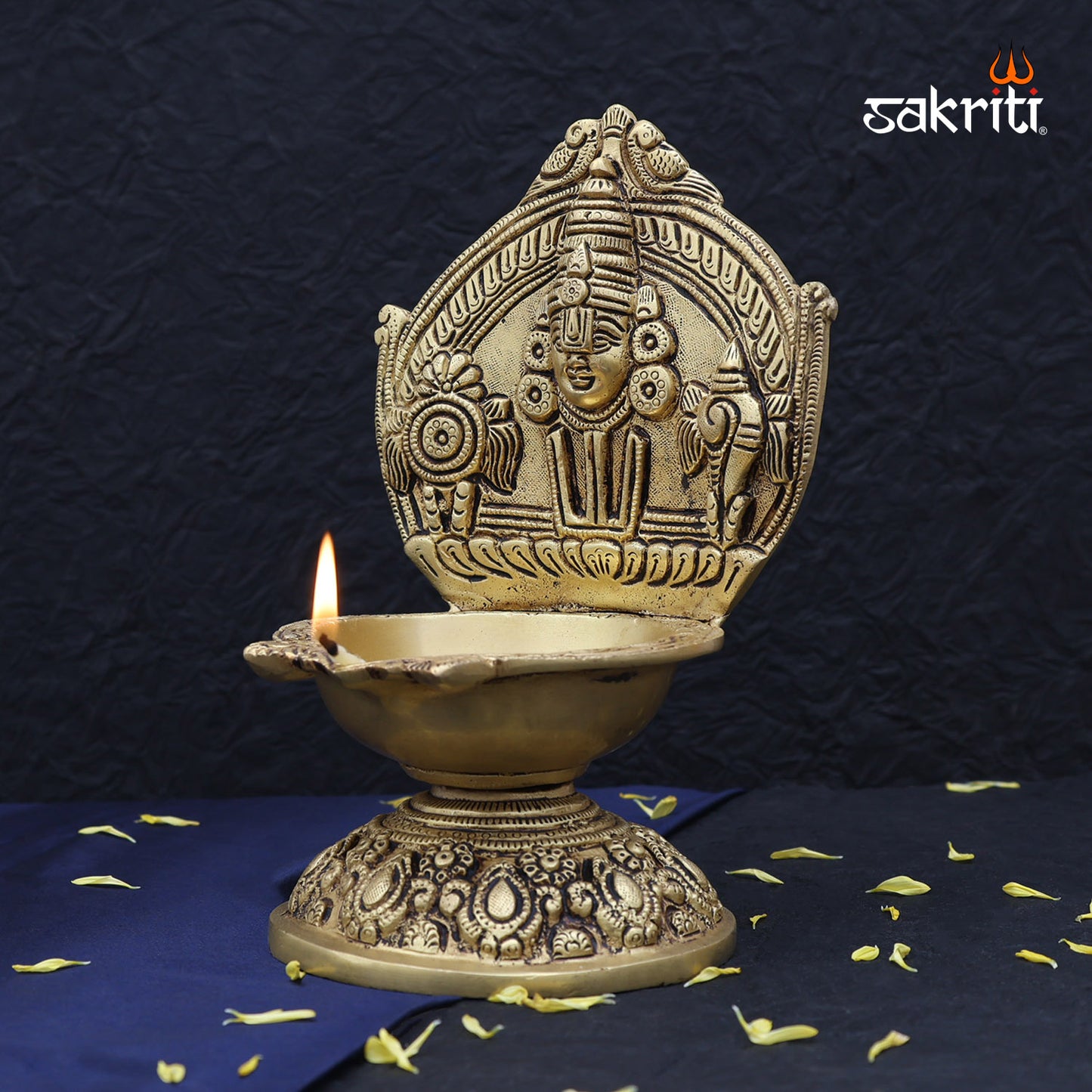 Brass Balaji Vilakku – 8.9 Inch Traditional Brass Oil Lamp for Temple