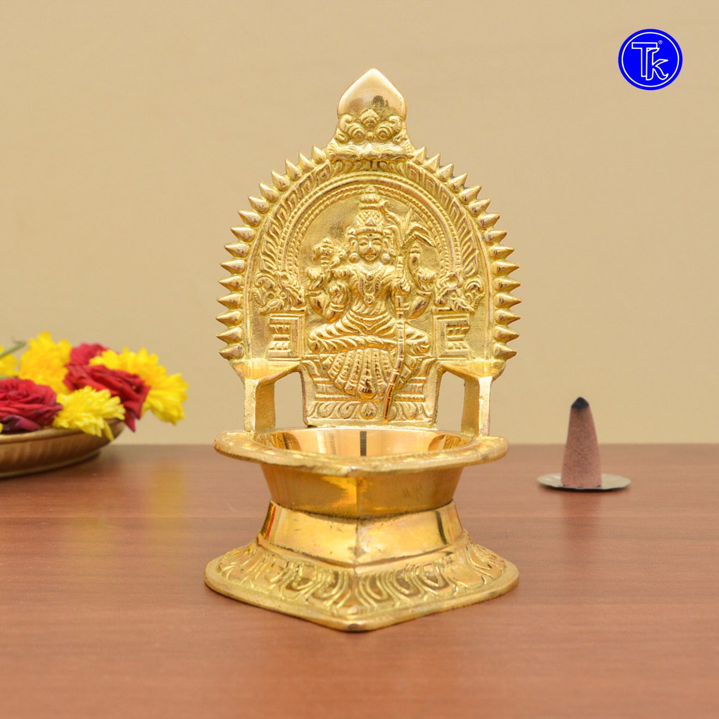 Brass Kanchi Kamakshi Vilakku – 5.4 Inch Divine Deepam Lamp of Goddess Kamakshi for Pooja