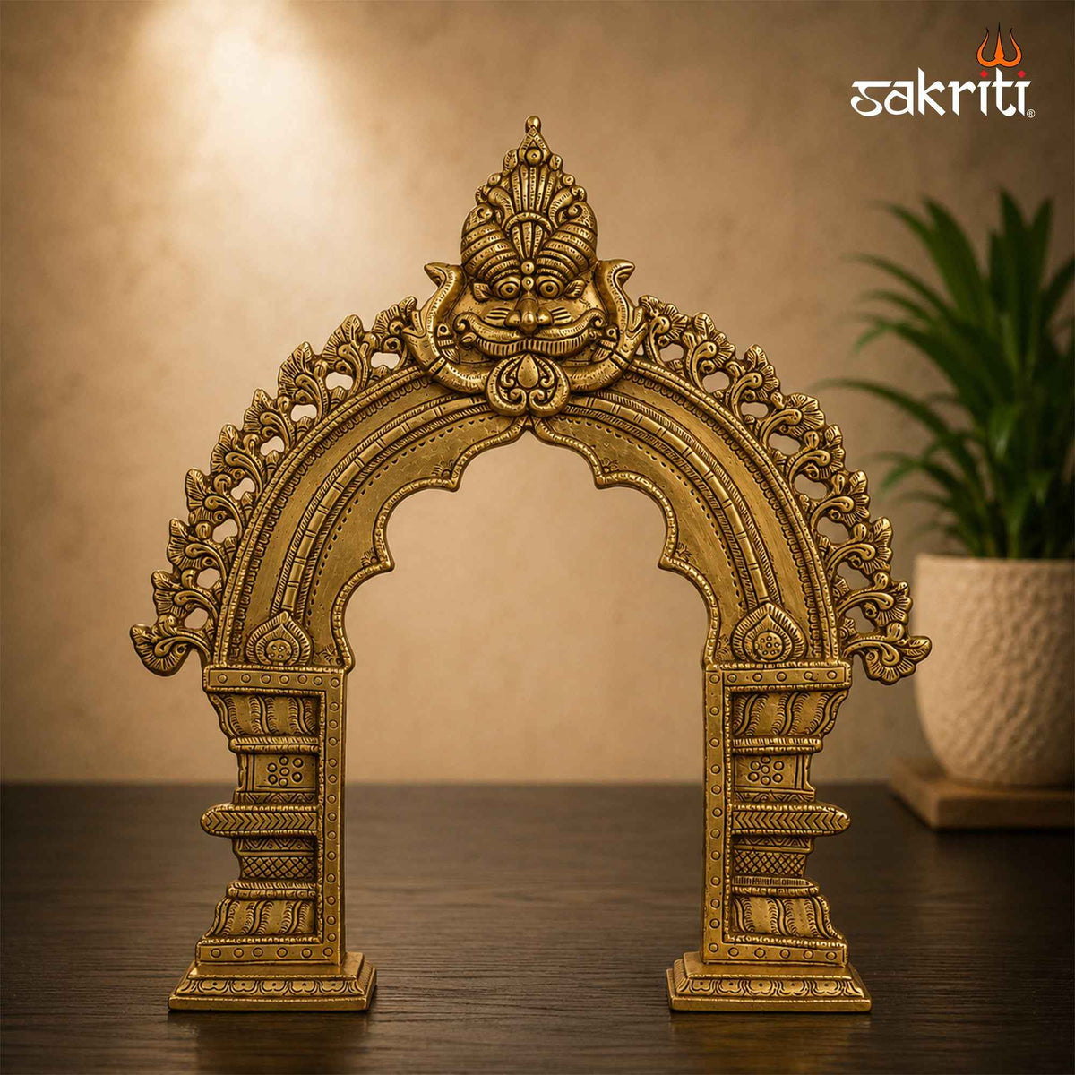 Brass Thiruvachi Decorative Arch with Yellow Antique Finish – 17 Inch Frame for Traditional Pooja Displays